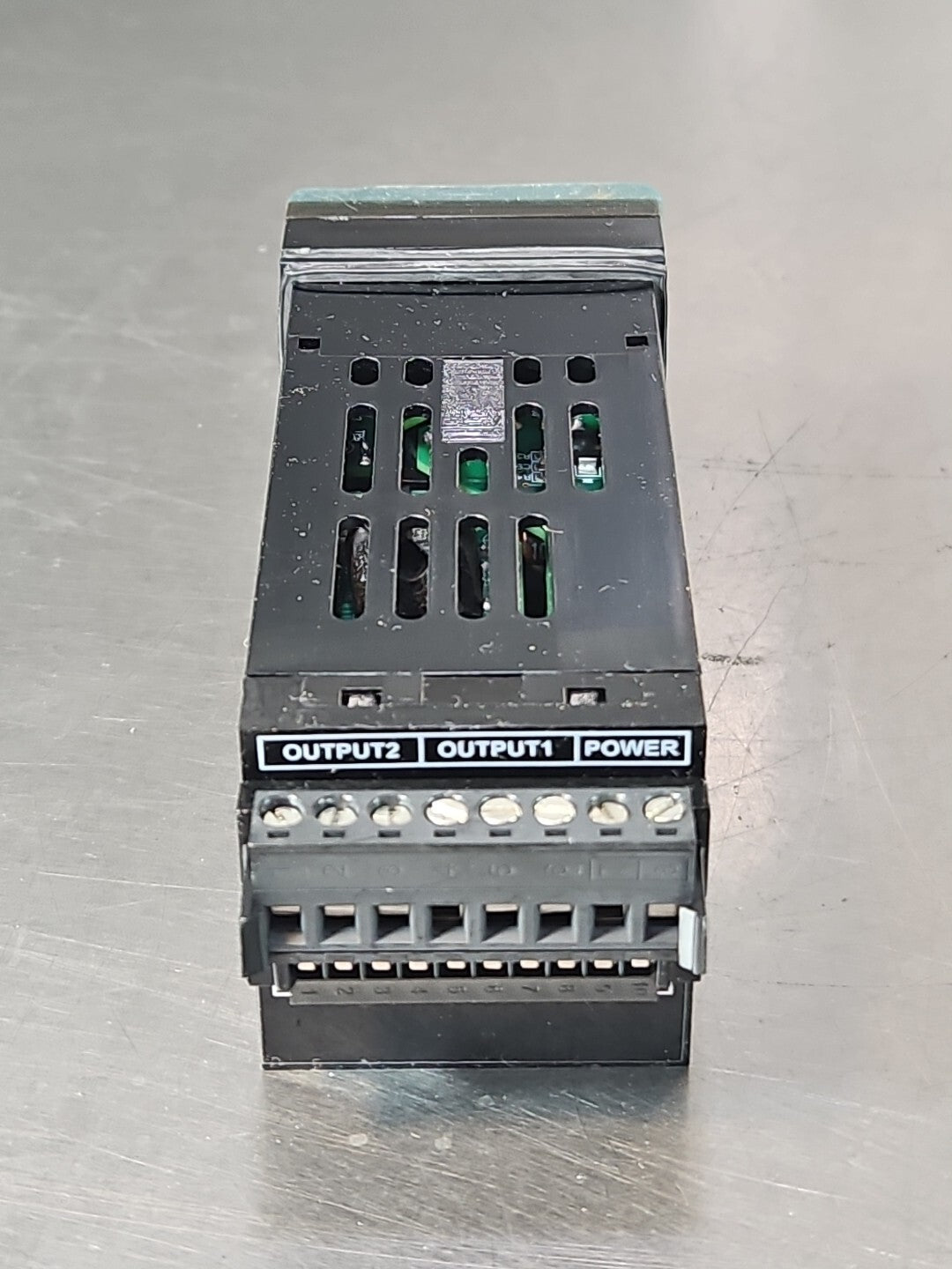 Omega CNiS633-C24 Programmable Digital Process Temperature Controller   (BIN532)