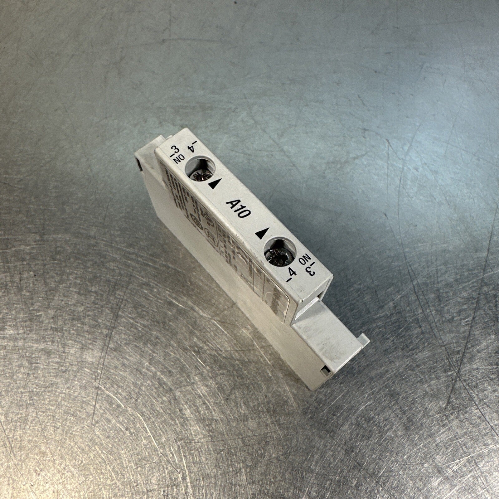 ALLEN BRADLEY 100-S SERIES B AUXILIARY CONTACT BLOCK     (BIN-1.4.5)