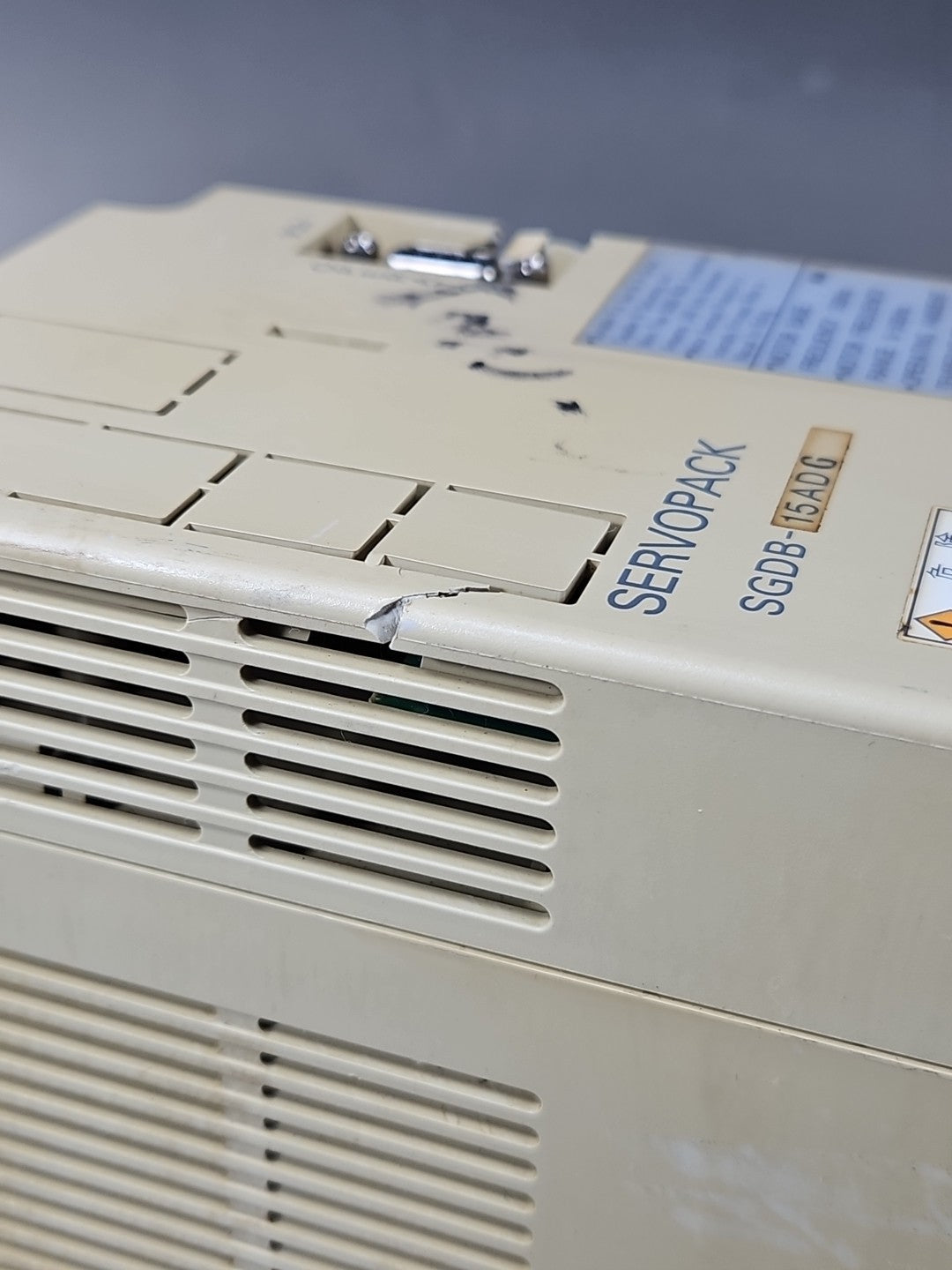 Yaskawa SGDB-15ADG Servopack                                       (1.5.4)