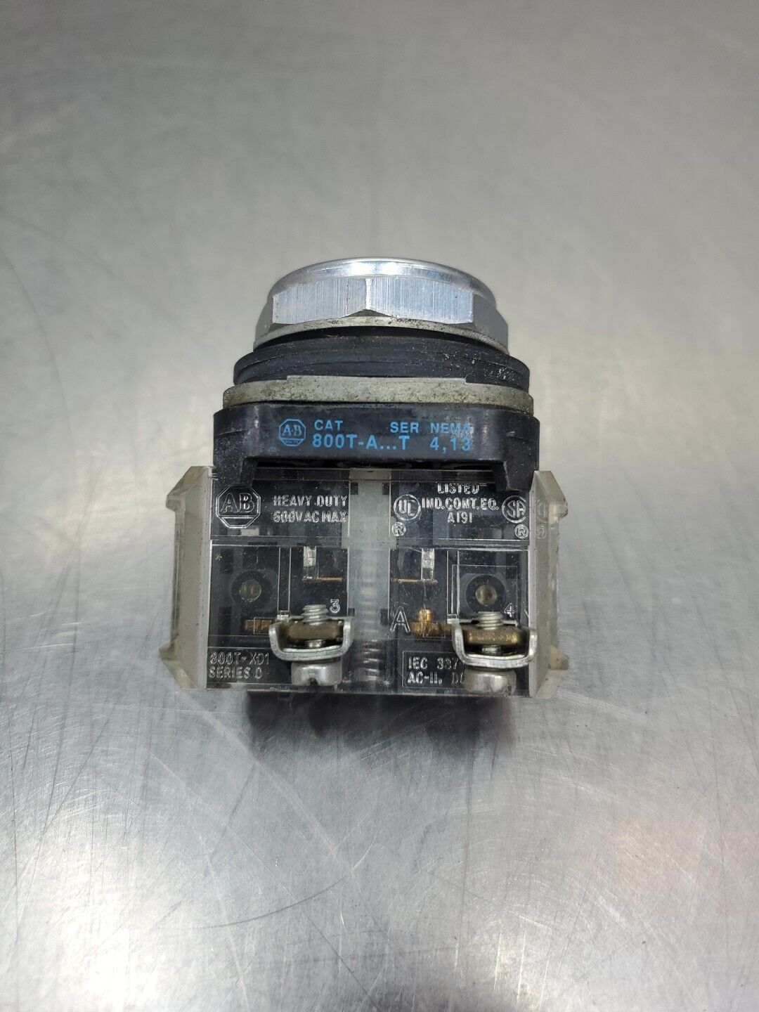 ALLEN BRADLEY 800T-A...T GREEN BUTTON CONTACT BLOCK.                       4C-14