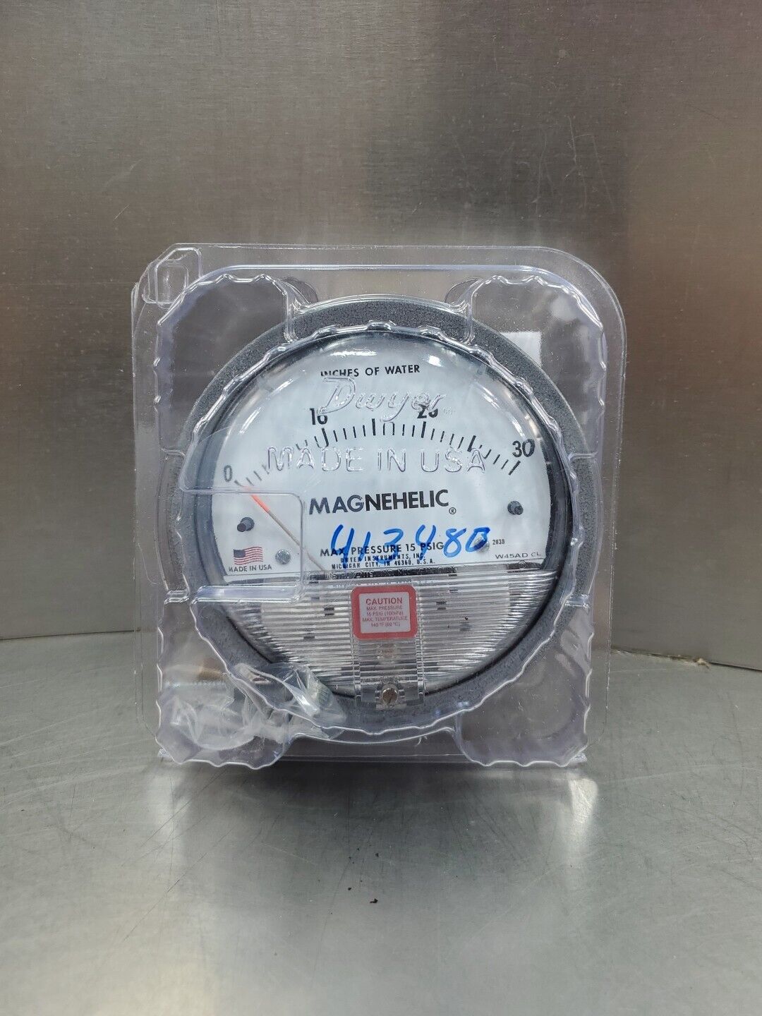 Dwyer Magnehelic W45AD CL Pressure Gauge, 0-30 INCHES OF WATER.            6B-11