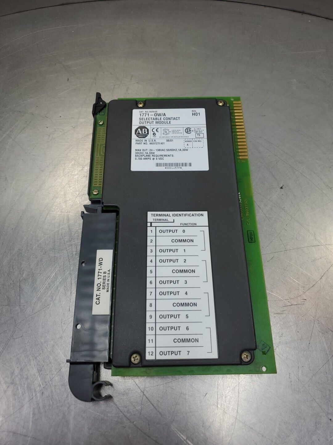 Allen-Bradley 1771-0W/A Rev. H01 Selectable Contact Output Module.         3C-29