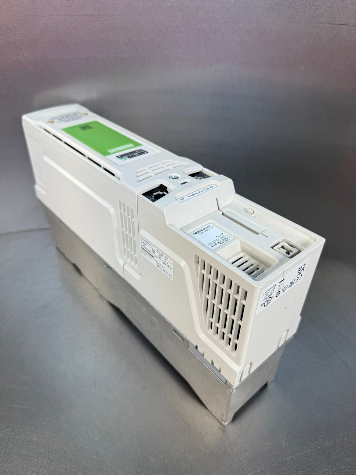 Control Techniques M701-034 00025 A Unidrive  1.0/1.5HP - 380-480V (8.4.6)