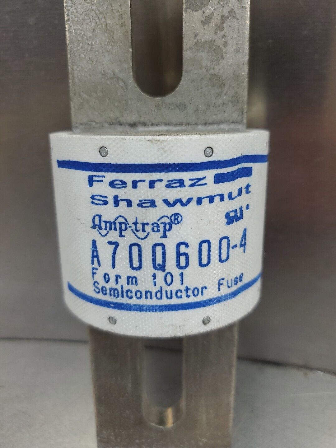 Ferraz Shawmut A70Q600-4 Blade Fuse, 600A 700VAC.                          4B-39