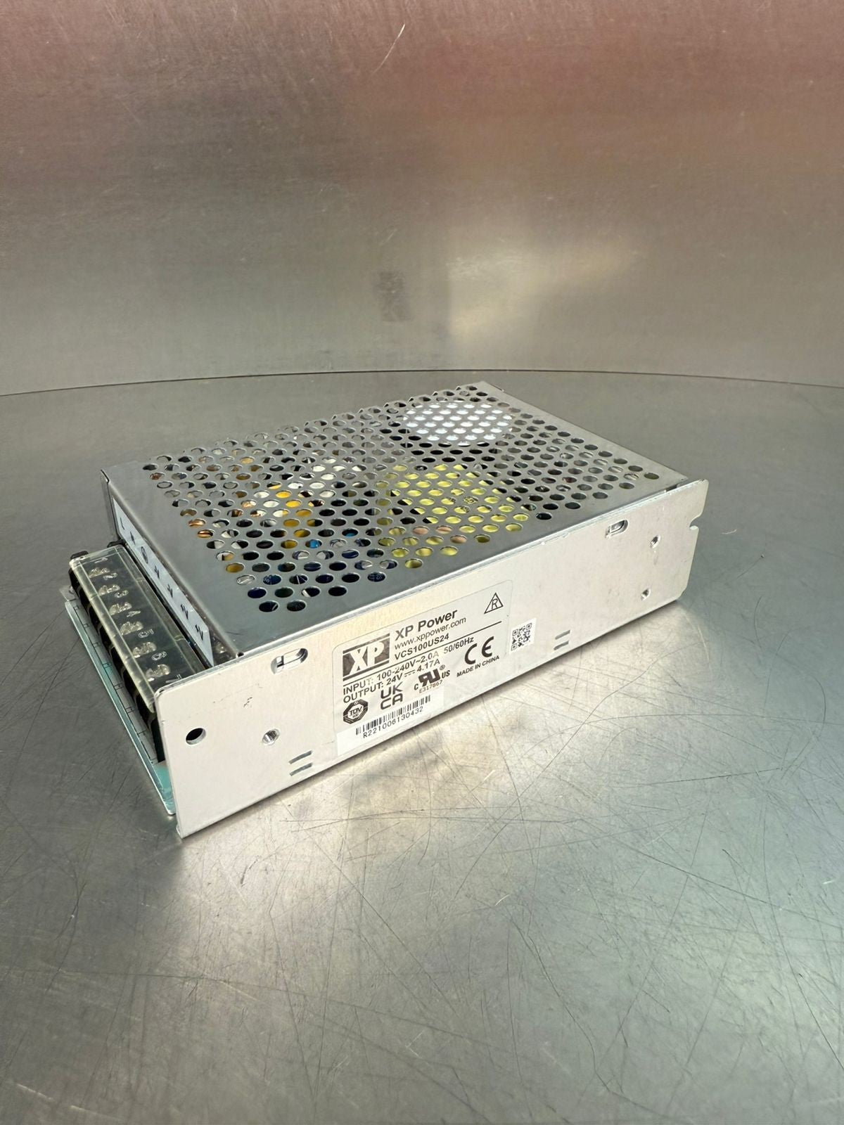 Xp Power VCS100US24 AC/DC Out. 24V 4.17A   Inp. 100-240V    (3.4.4)