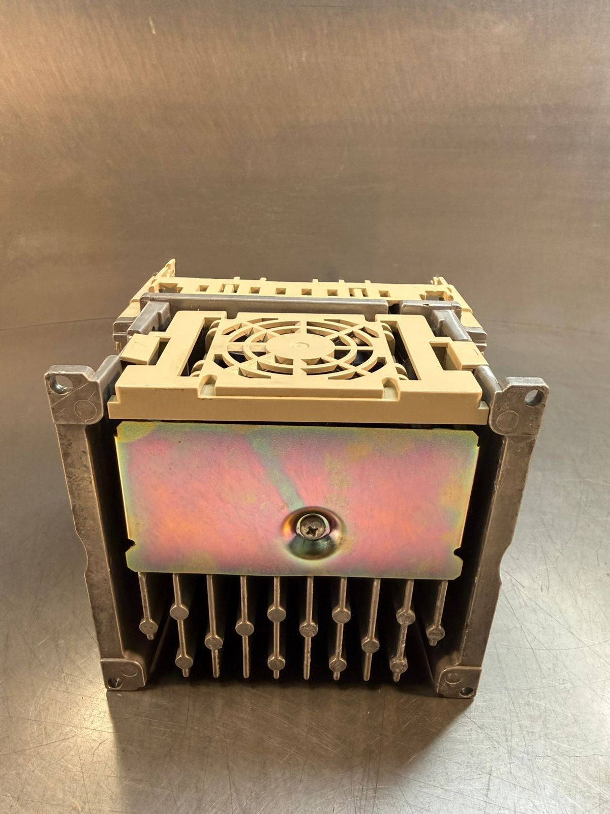 Magnetek MVB009 Ac Drive 5HP 400V 3PH                     (4.6.1)