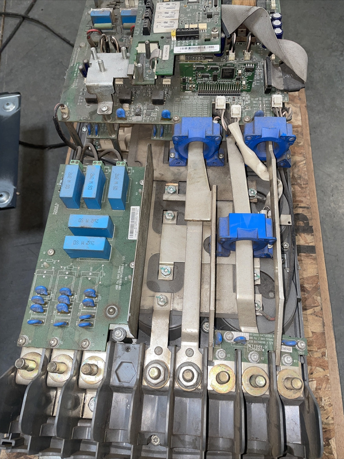 ABB SERVO DRIVE ACS550-U1-157A-4 @1A