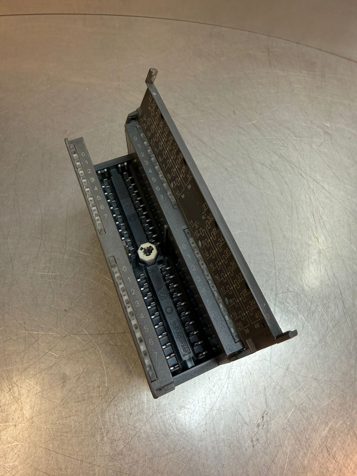 Siemens 1P 6ES7 322-1BL00-0AA0 Simatic S7 Output Module Unit       (9.3.4)