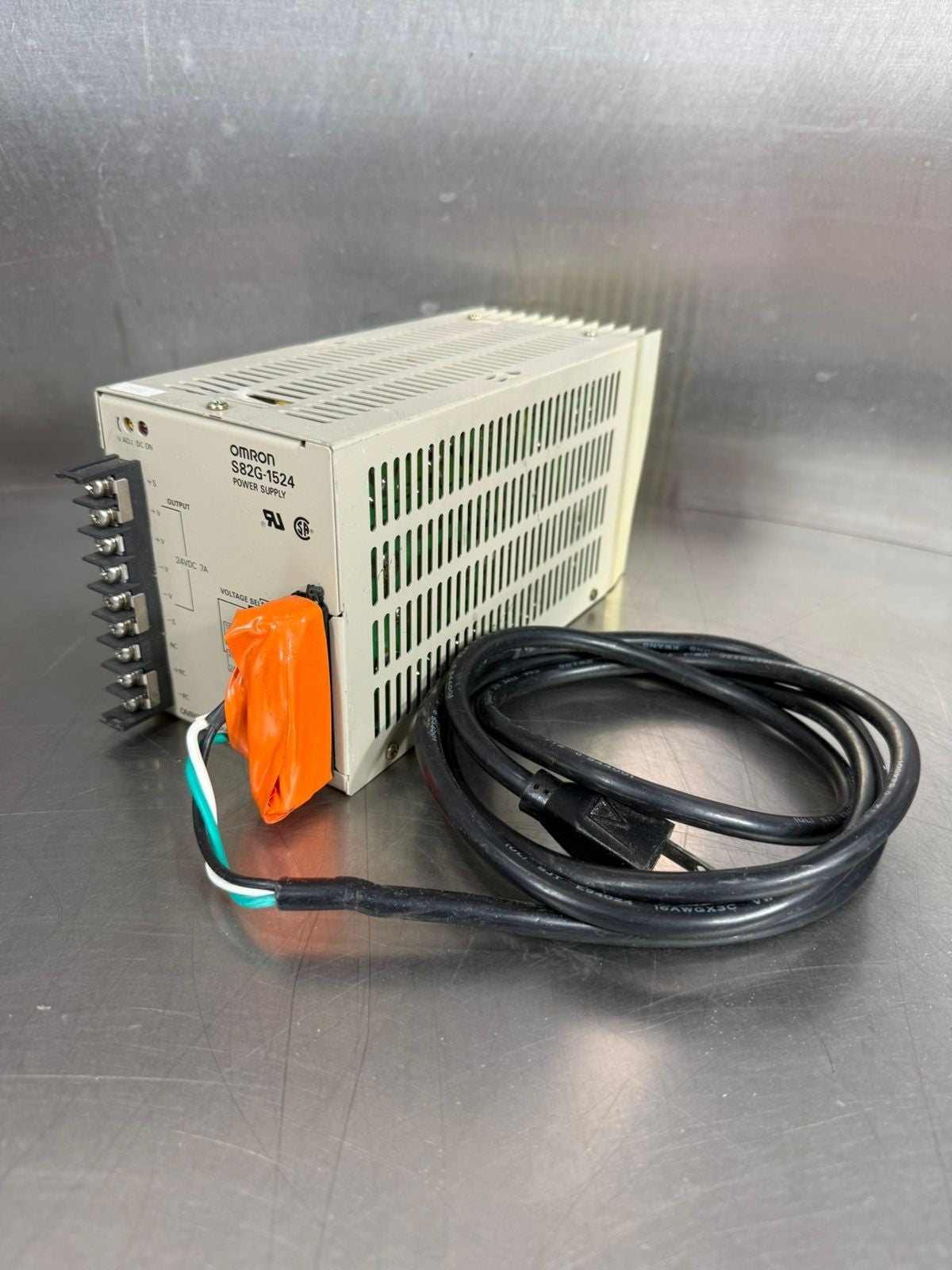 Omron S82G-1524 Power Supply, 24VDC 7A                             (2.5.3)