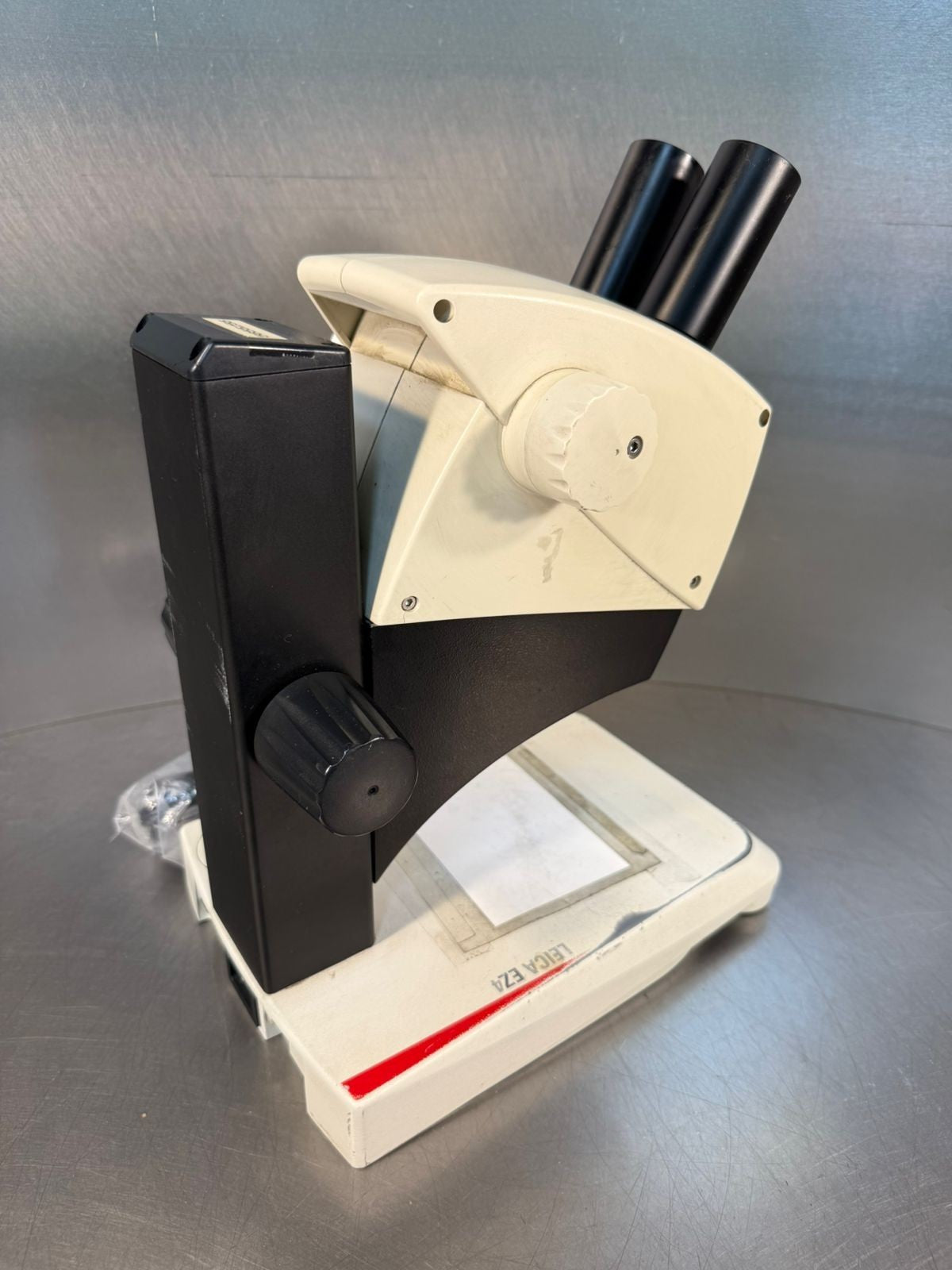Leica Microscope EZ4  100V-240V ~ 15W 50/60Hz 10447199  (12.4.8)
