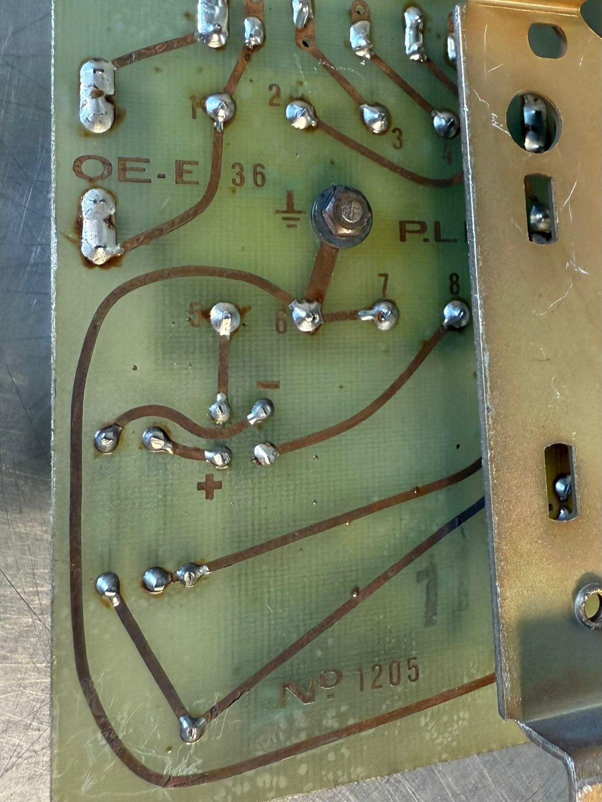 Board RAAMP RA1EY7QQ                                               (8.6.3)
