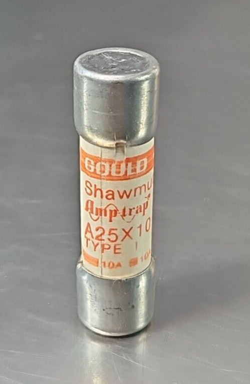 Gould shawmut A25X10 fuse type 1 10 Amp 300Vac.   Lot of 10              Loc4C21