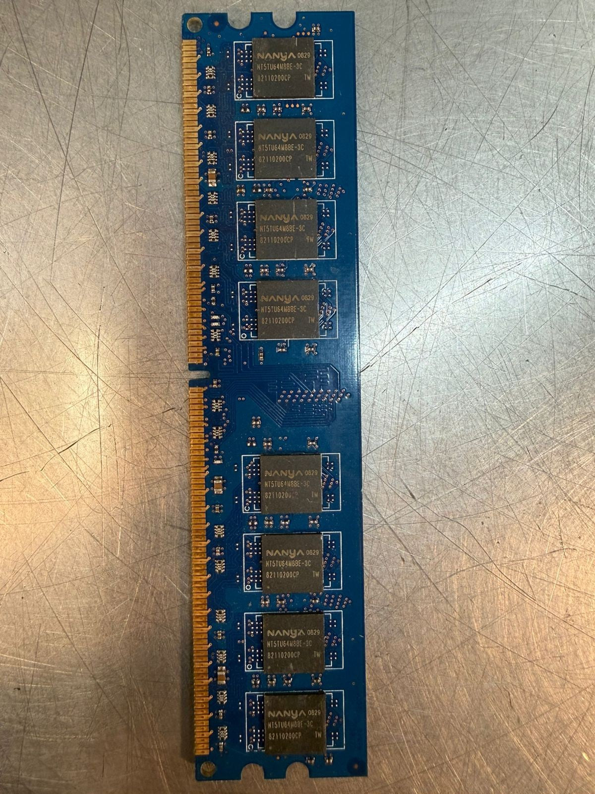 Nanya 1GB NT1GT64U8HB0BY-3C 1GB.2Rx8 PC2-5300U                     (5.3.5)