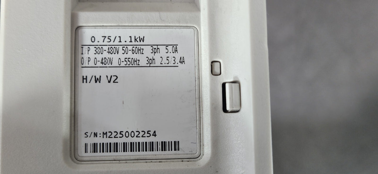 Control Techniques M702-03400025A Nidec Drive 0.75/1.1 kw               (BIN642)