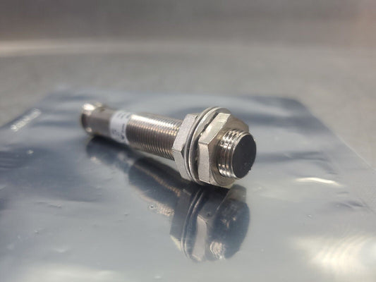 Allen-Bradley 872C-M4NP12-D4 Inductive Proximity Switch Sensor.          5E-36/5