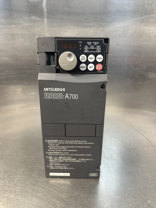 Mitsubishi ￼FR-A720-0.75K (BIN-1.2.4)