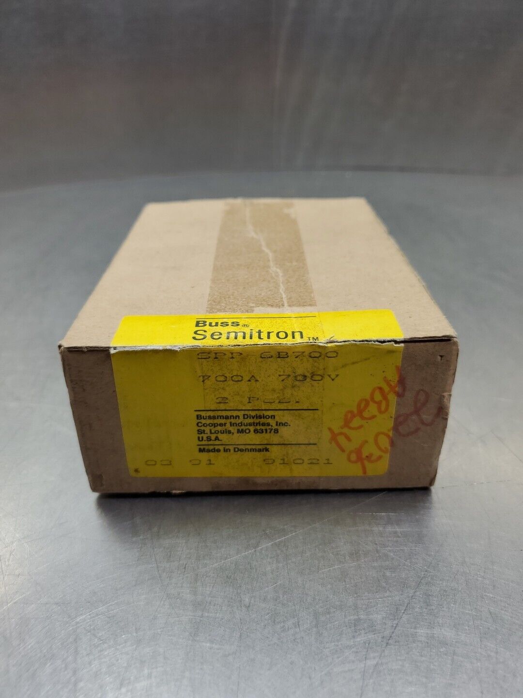 BUSS SEMITRON SPP-6B700 Fuse, 700 AMP 700 VOLT Lot of 2.                   4C-34