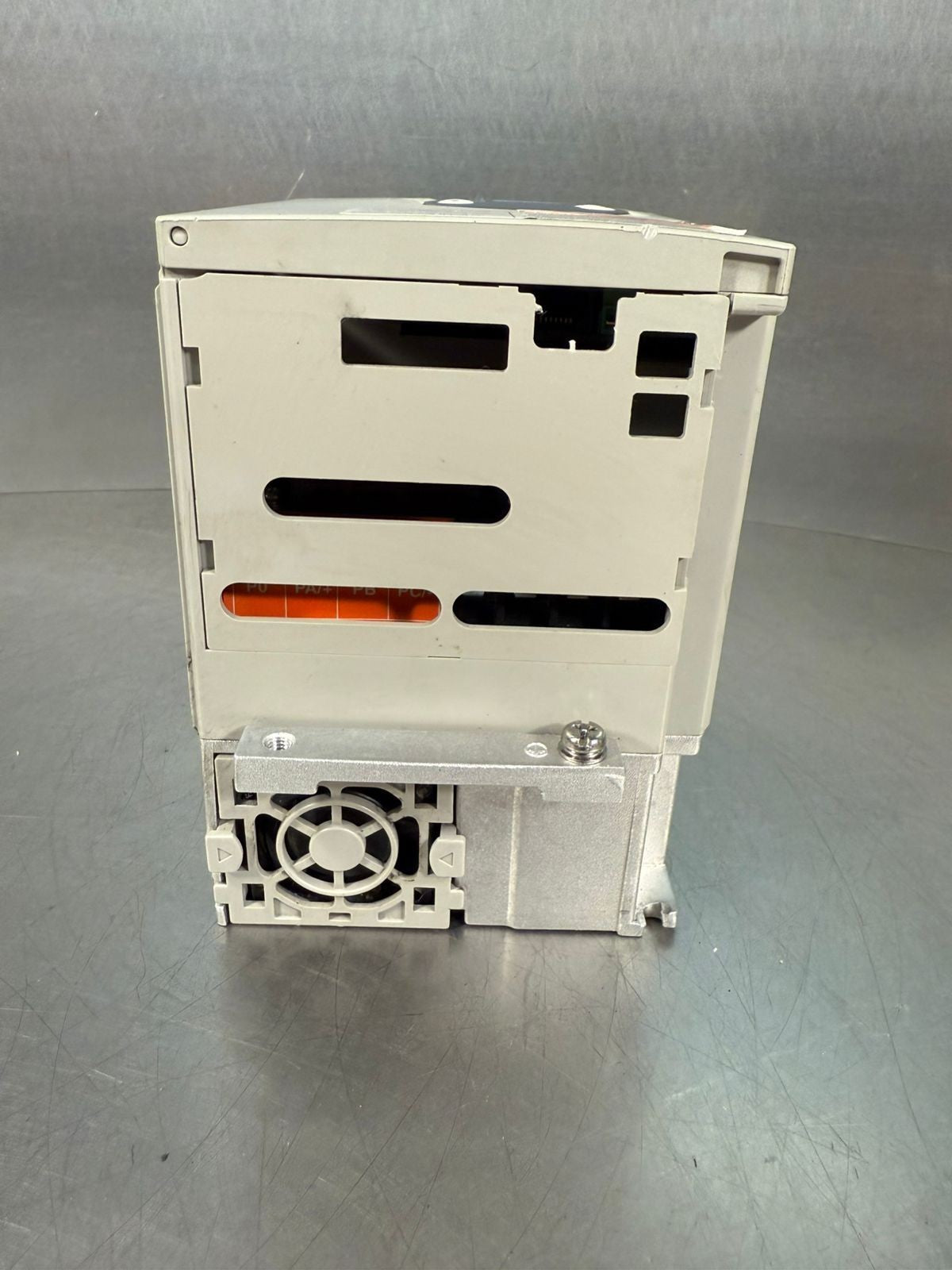 Telemecanique Altivar 31 ATV31H075N4 0,75kW/1HP                   (2.1.5)