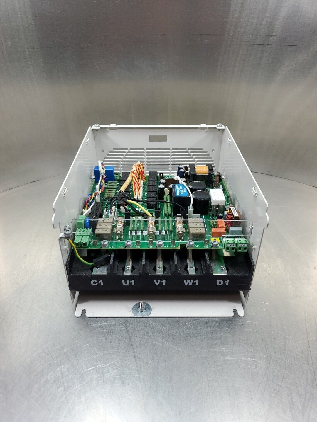 ABB DCS800-S02-0025-05 DC Drive, 3-Phase 20A.                               1-D0