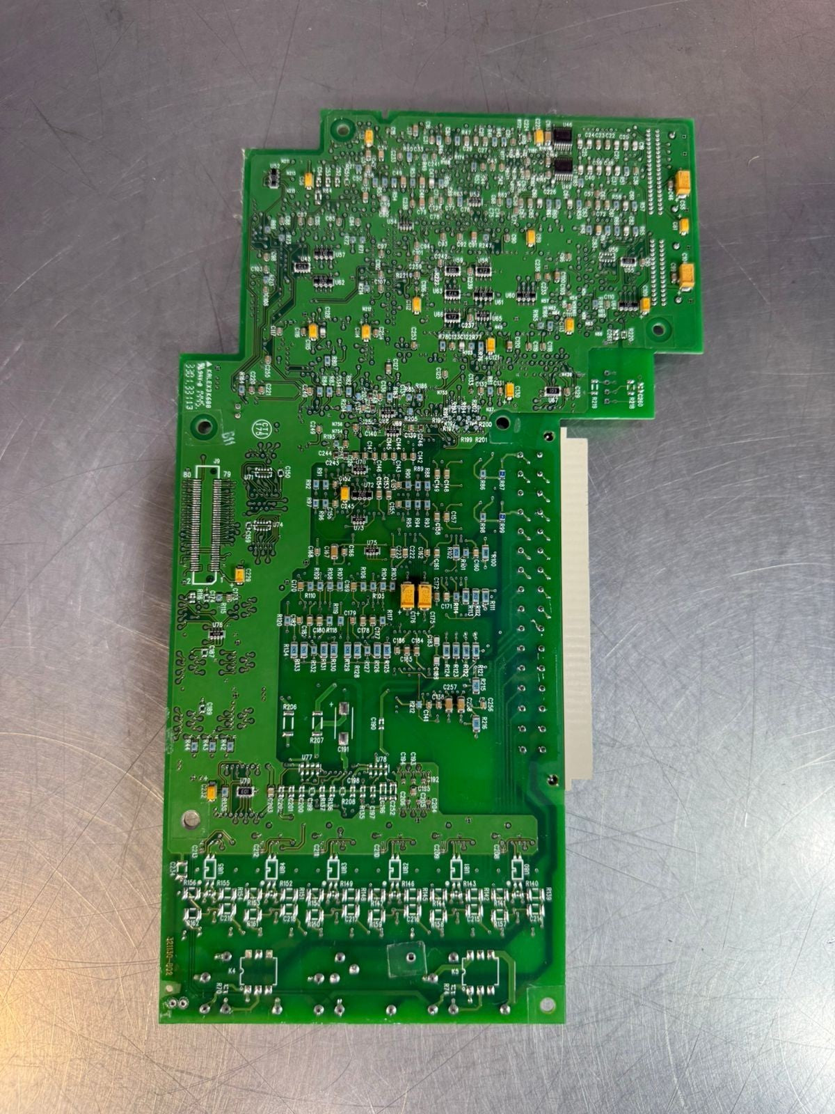 Board 349131-A01     V10.001  / 321130-B02                      (6.4.5)
