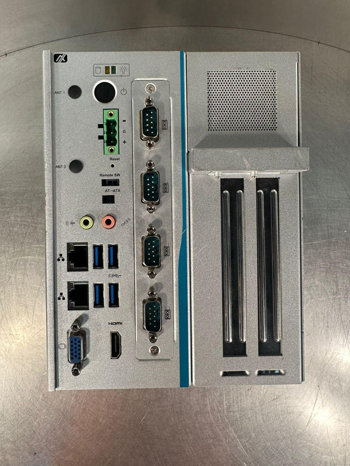 Axiomtek IPC962-511-DC-FL Fanless Computer 24Vdc 5A                (9.5.5)