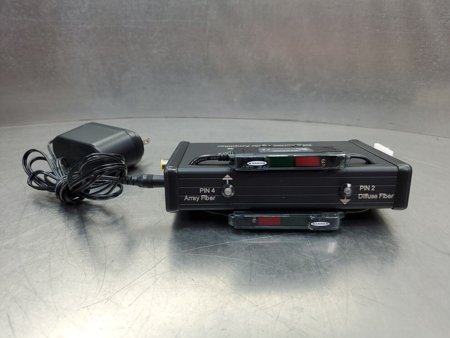 Banner DF Series Long Range Fiber Optic Amplifier.                         5E-21