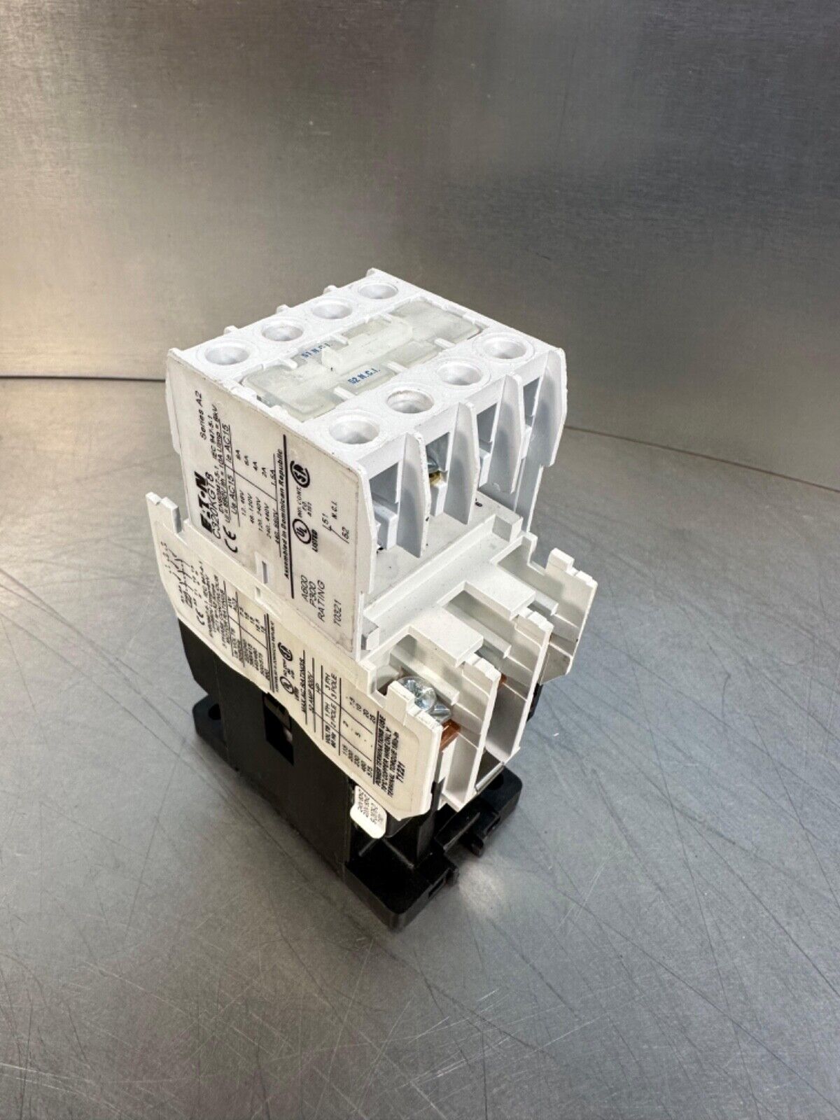 Eaton C320KGT8  Ser. A2 Auxiliary Contactor                      (4B-31)