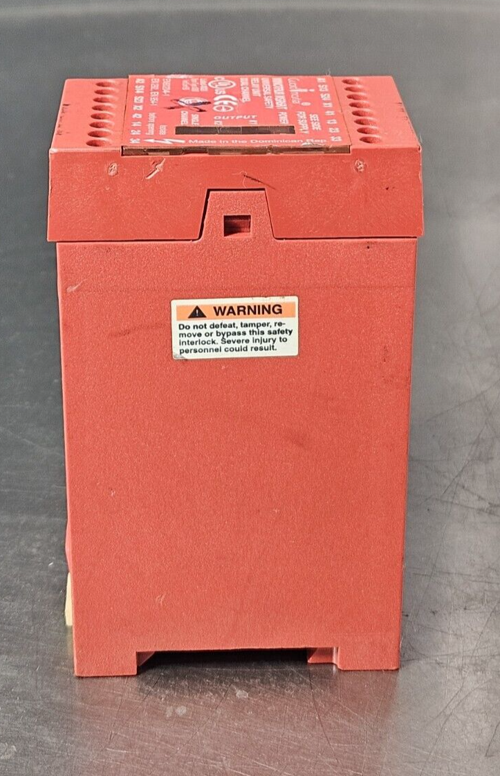 Allen-Bradley MSR6R/T Guard Master Minotaur Safety Relay                (BIN544)