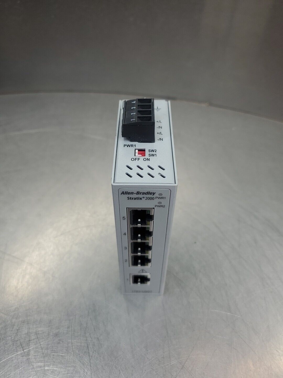 Allen Bradley 1783-US5T SER B Stratix 2000 Ethernet Switch, 5-Port.        3C-22