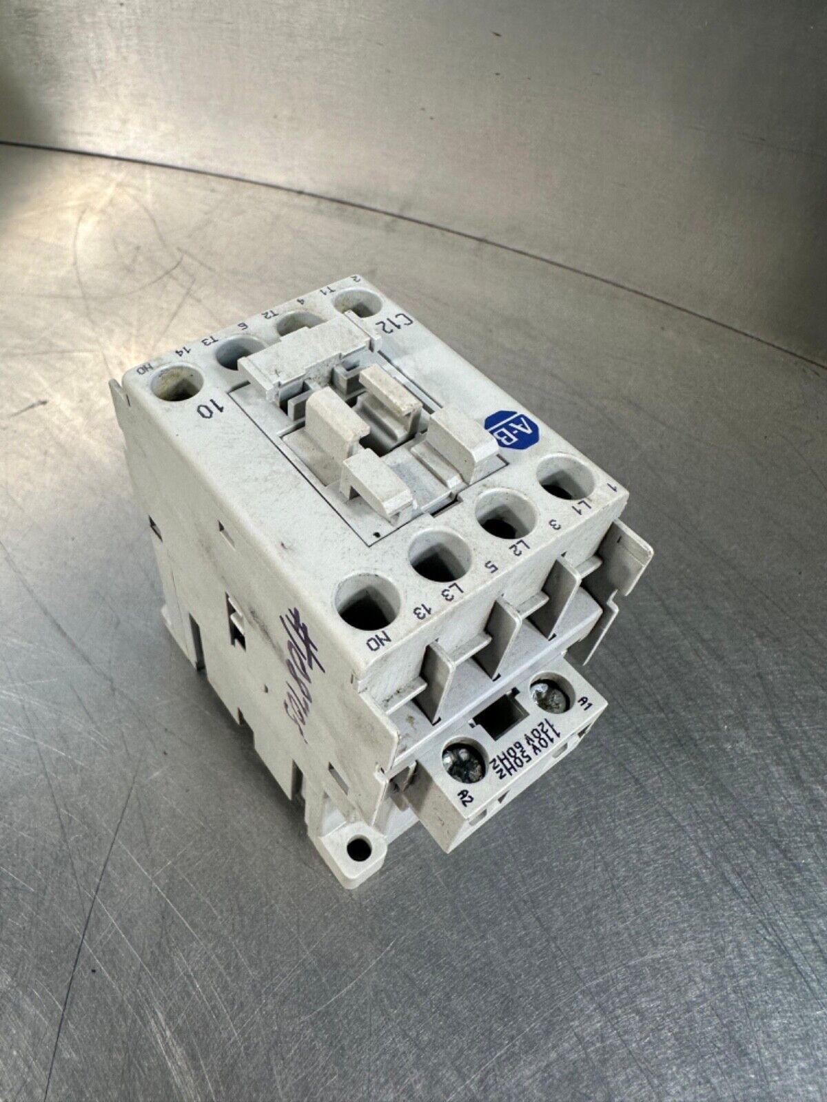 Allen- Bradley 100-C12*10  Series A  Contactor (4D-41)
