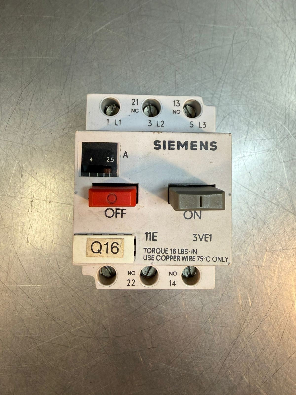 Siemens Manual Motor Starter 3VE1  Torque 16LBS             (9.3.4)
