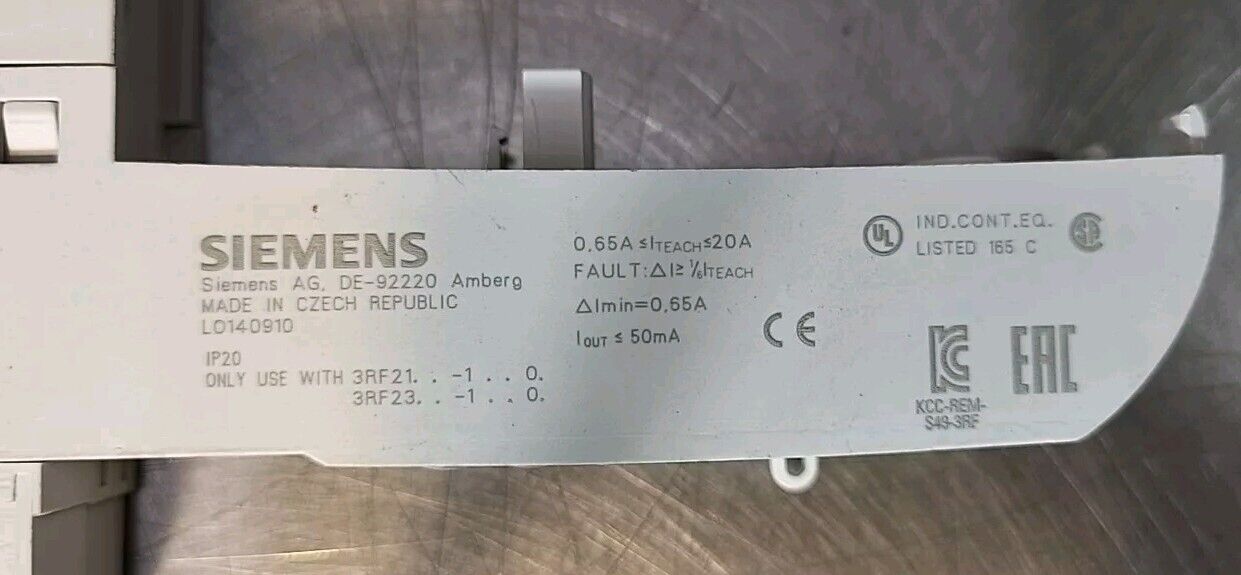 44038237