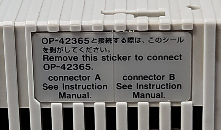 Keyence SL-R11 Safety Control Unit 24VDC 150mA Type 4      (BIN3.4.4) 