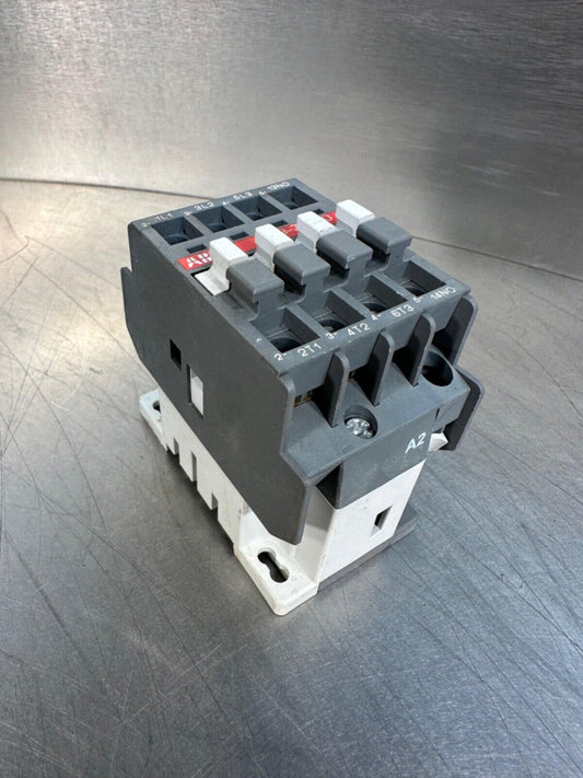 Abb AC Contactor A9-30-10  / A93010  (4B-31)