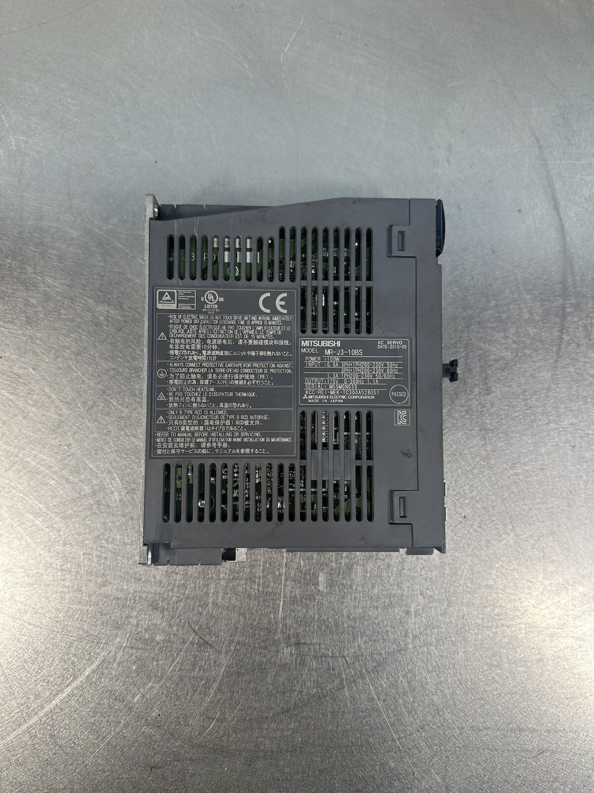Mitsubishi MR-J3-10BS AC Servo Drive (BIN-1.2.4)