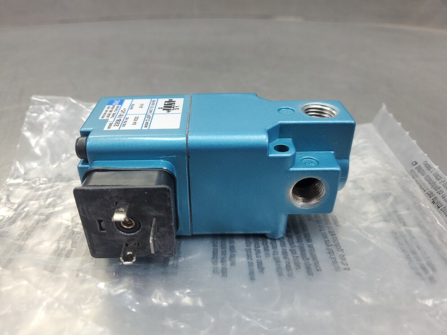 MAC 225B-781JC= Solenoid Valve, 24VDC 150PSI.                              6A-12