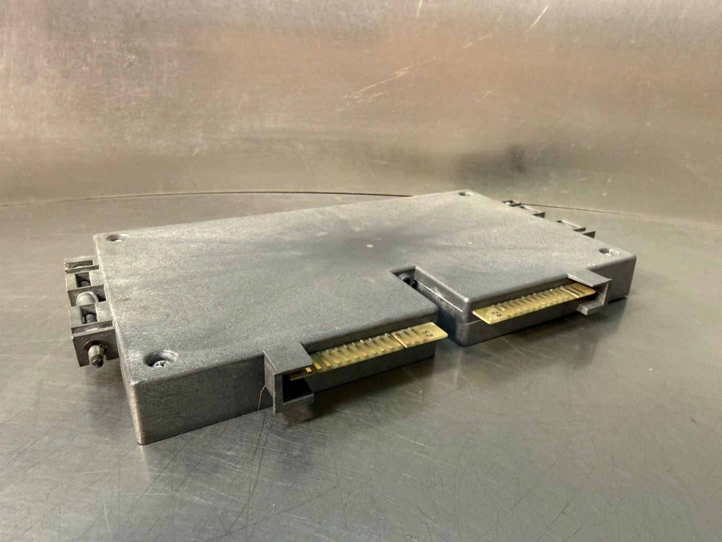 Allen-Bradley 1777-AL   I/O Adapter Module 1777AL                 (6.4.4)