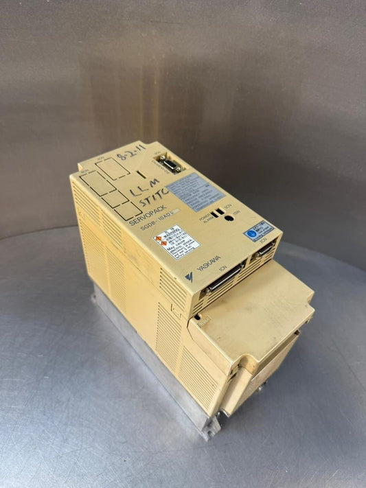 Yaskawa Servopack SGDB-10ADG 50/60Hz 3Ph                           (1.2.4)