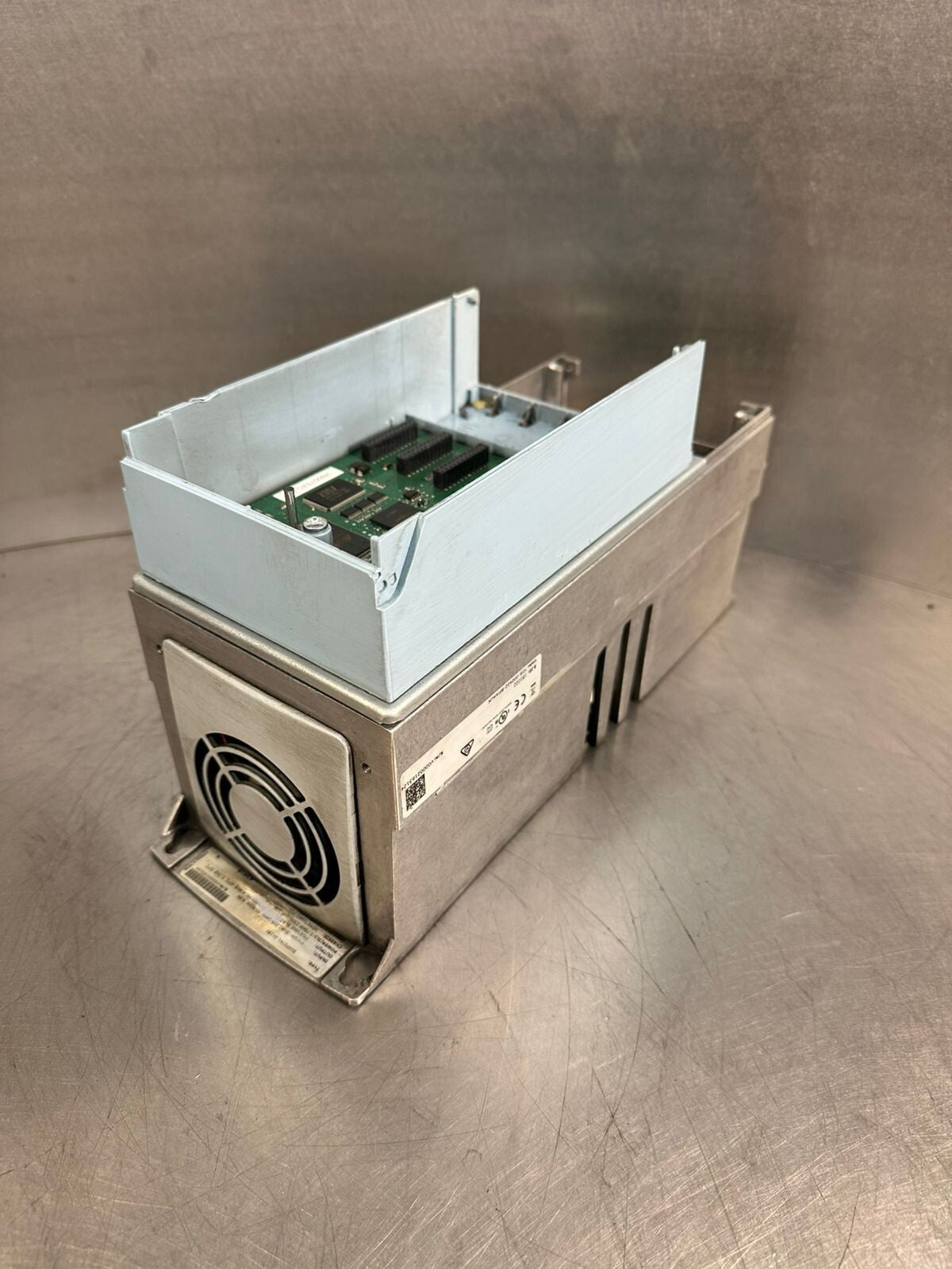 Eaton SVX9000 variable frequency drive SVXF07A1-2A1B1 Nema Type 1/P21 (5.5.2)