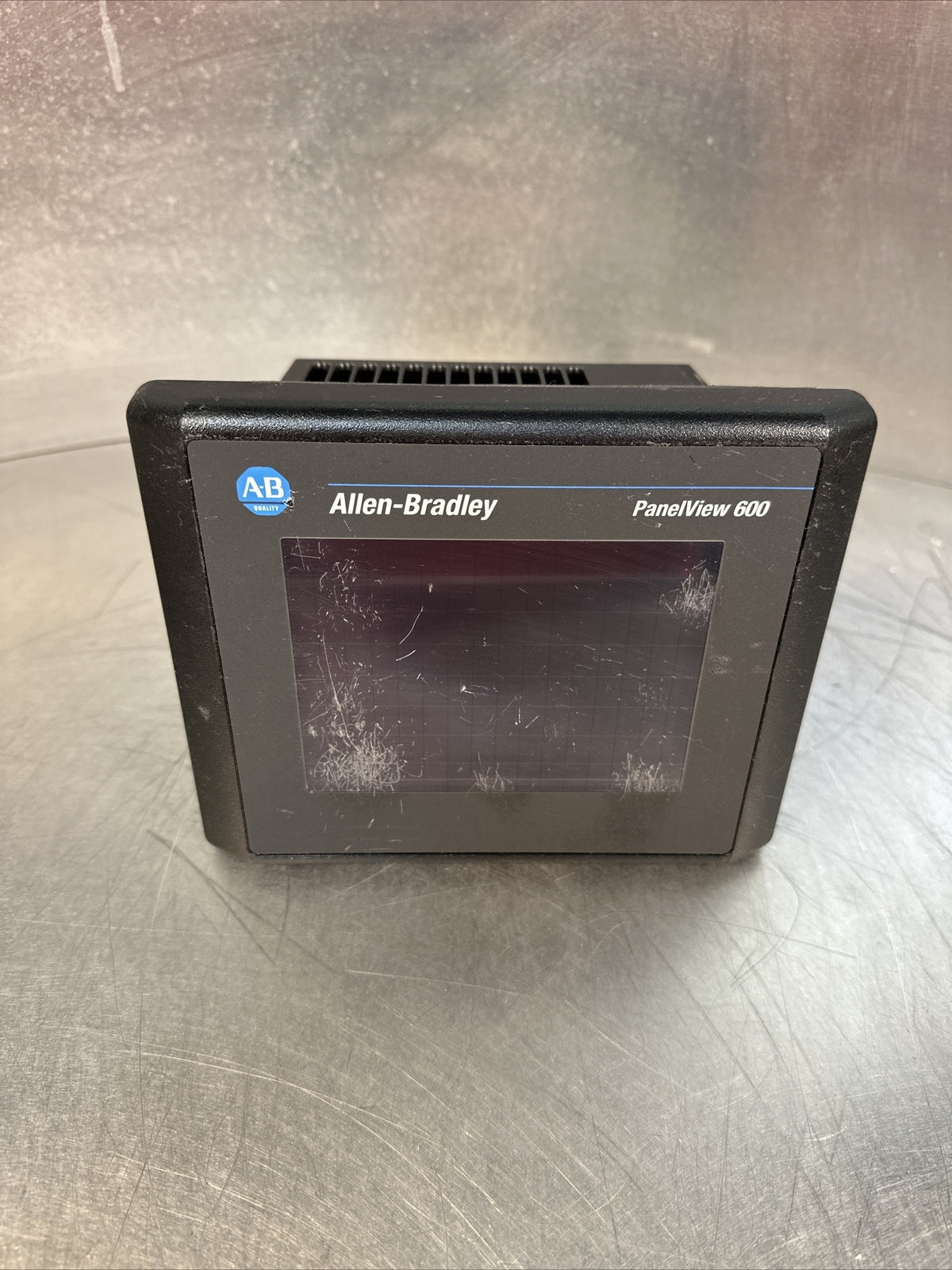 Allen-Bradley Painelview 600 2711-T6C8L1X /B FW 4.48 (BIN-1.4.2)