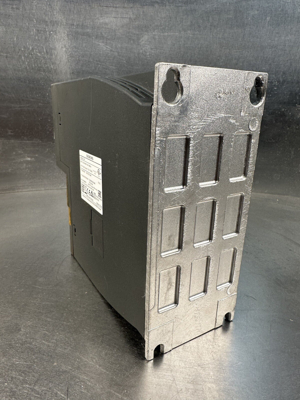 SIEMENS SINAMICS V90 6SL3210-5FE10-8UA0 (BIN-1.2.4)