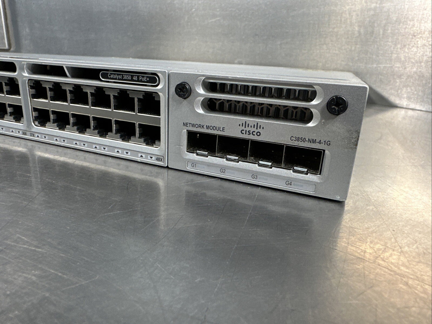 Cisco Catalyst WS-C3850-48P-S Switch 48 Port Gigabit PoE+ 715W Sing P (5.2.1)