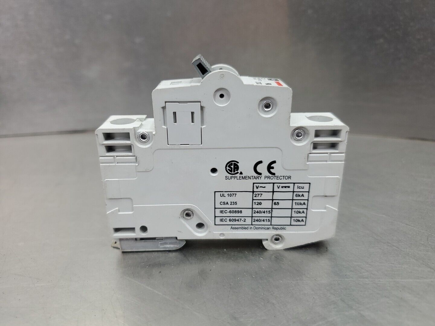 Cutler-Hammer C1 WMS1C01 Circuit Breaker, 240V.                            4E-32