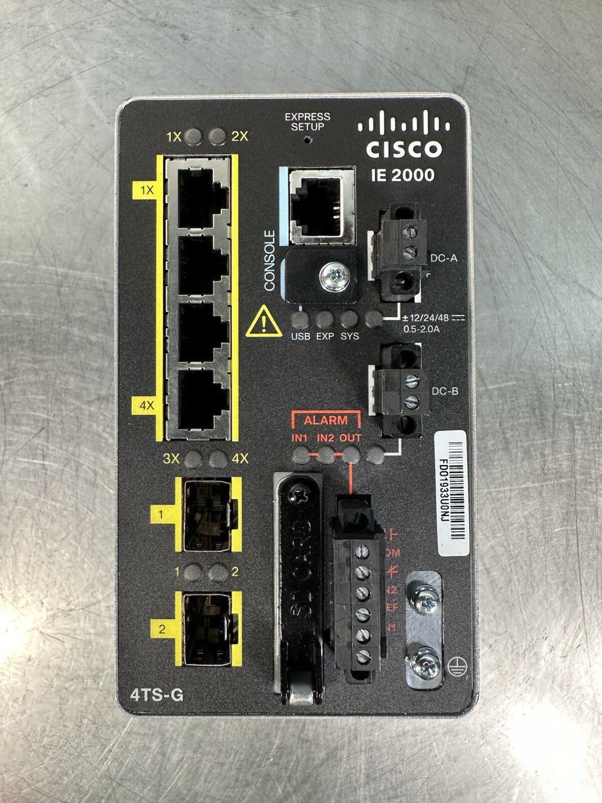 Cisco IE-2000-4TS-G-B Industrial Ethernet Switch 4 FE Copper & 2 GE (BIN-7.5.2)