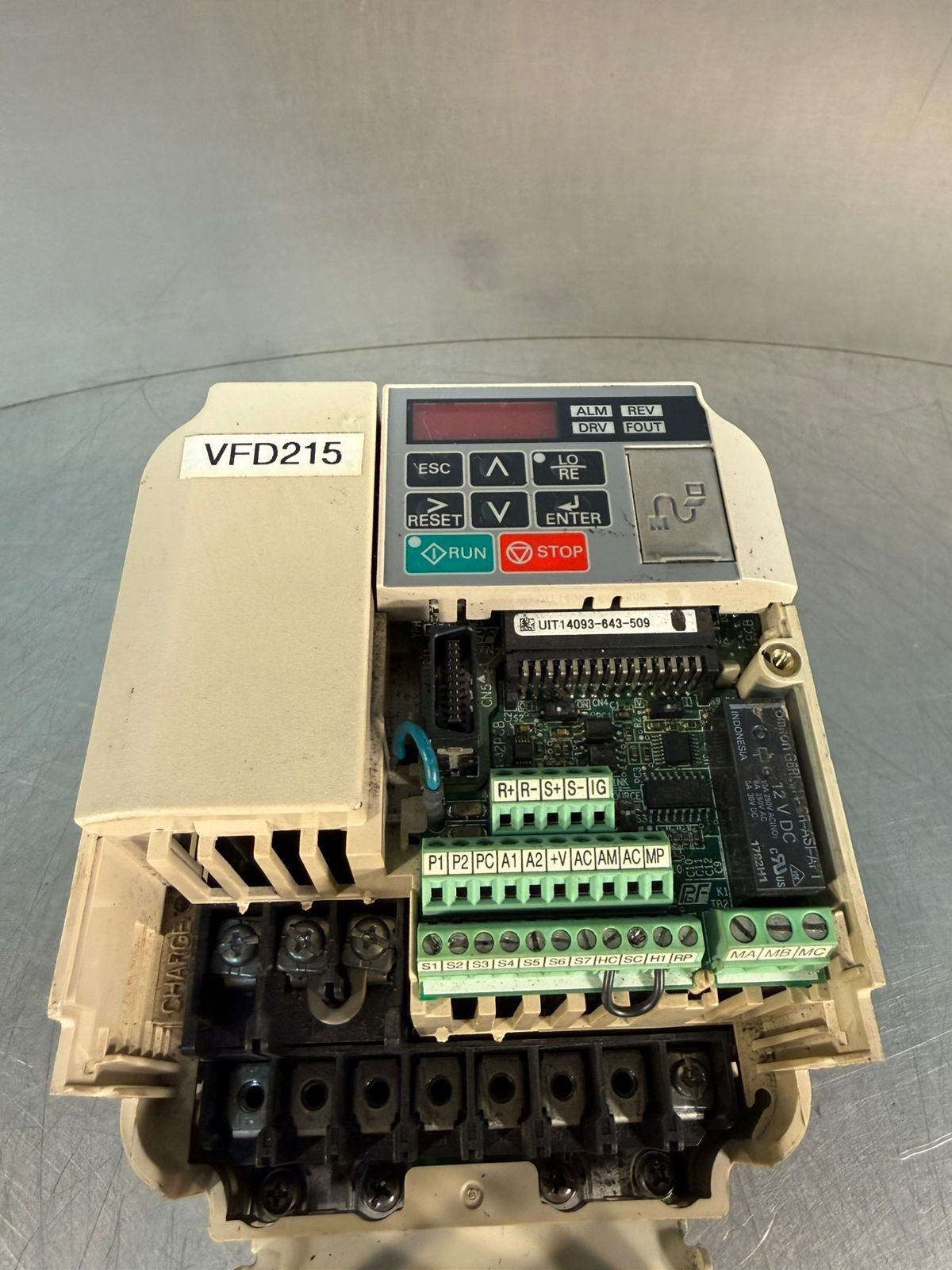 Yaskawa CIMR-VU4A0009FAA Rev. C VFD215                             (4.6.2)