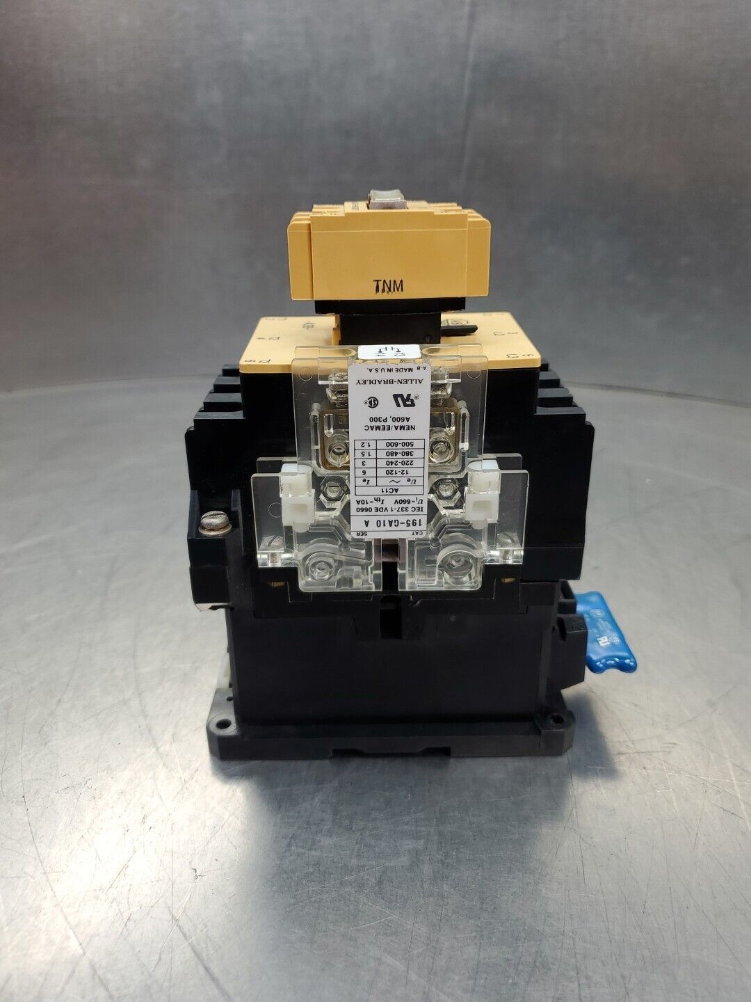 ALLEN BRADLEY 100-A38N*3 Ser C CONTACTOR, w/ 195-FA11.                     4D-34