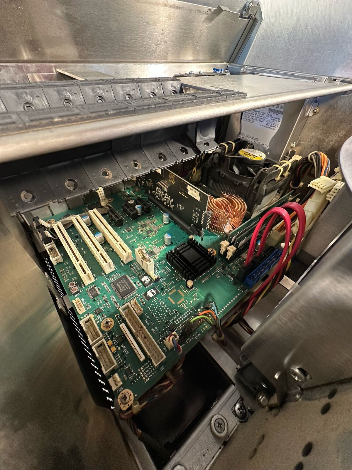 Beckhoff C6140-1033 INDUSTRIAL PC CONTROL CABINET                    (8.4.1)