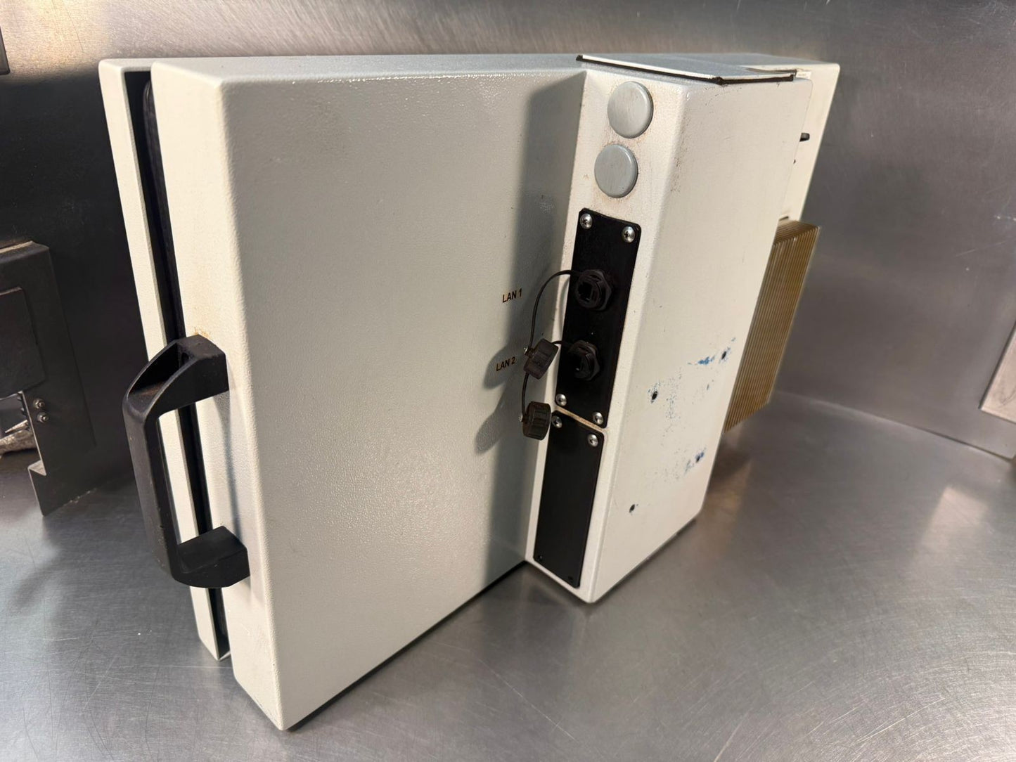 Dynics EW22PTAJD1AW76TEBXC 100-240VAC 50-60Hz 1A                  (10.6.5)