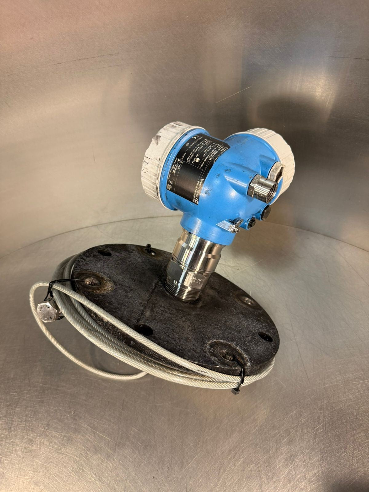 Endress Hauser IP68/66 Type 4X / 6P Encl. FMP57-17H19/0           (11.6.4)