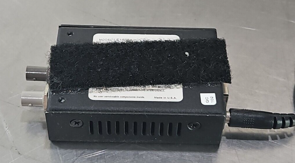 BLACK BOX LE1505A Twisted pair To Fiber Ethernet Media Converter         Loc3D33